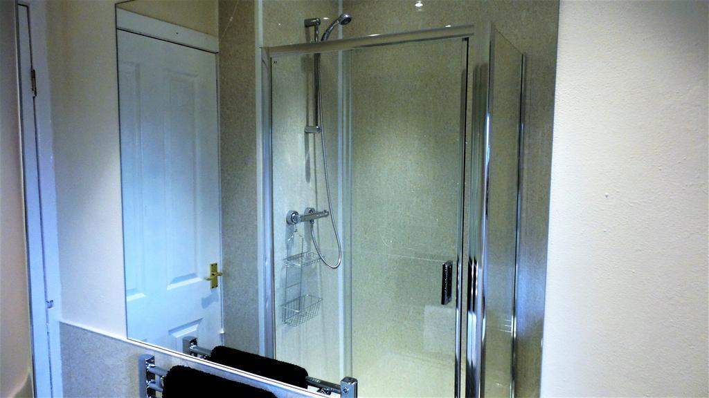 Kelpies Serviced Apartments - Wallace フォルカーク エクステリア 写真